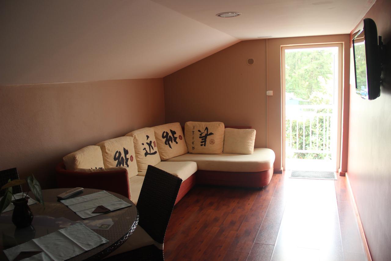 Le Colibri Bed & Breakfast Le Dix-Septieme Dış mekan fotoğraf
